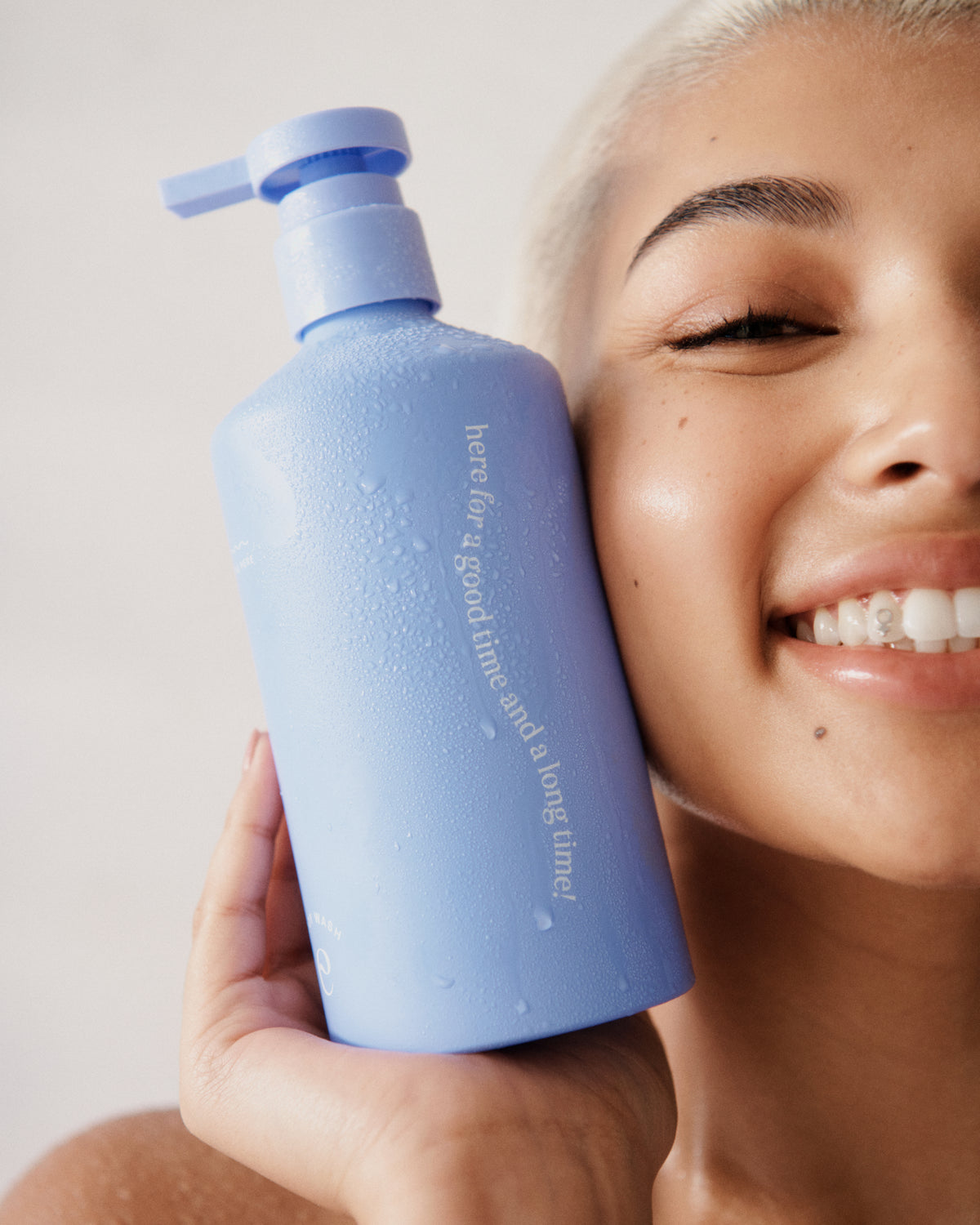 powder-to-gel body wash starter pack